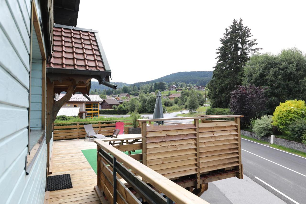 Chalet En Couleurs